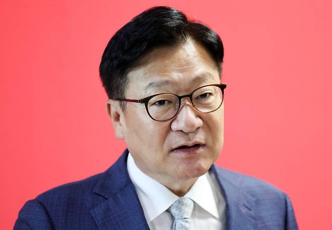정점식 국민의힘 원내대표가 8일 여의도 국회에서 국정감사 현안 관련 백브리핑을 하고 있다. 2026.10.08 뉴시스