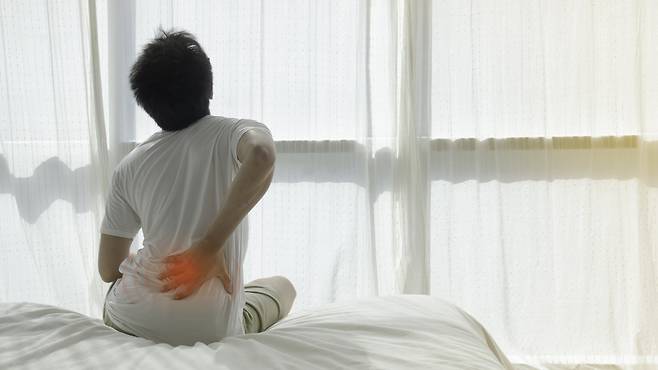 급성 허리 통증의 진단과 치료에 관한 새 임상 진료지침이 나왔다 | 출처: 클립아트코리아