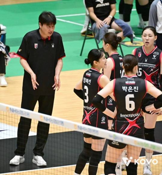 권순찬 정관장 감독 / 사진=한국배구연맹 제공