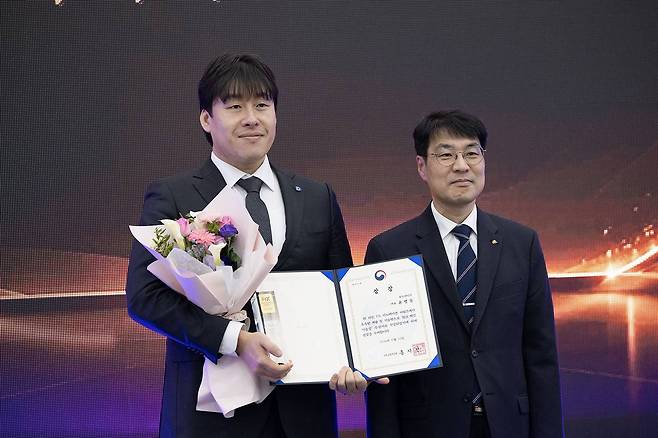 원프레딕트가 FIX 2026 이노베이션 어워즈 모빌리티 부문 최고혁신상을 수상했다 / 출처=IT동아