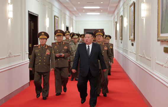 김정은 북한 국무위원장이 지난 22일~23일 평양에서 조선인민군 제3차 중대장 대회를 주재하고 ‘새 시대 강군건설과 중대장들의 임무’에 대해서 연설했다고 조선중앙통신이 24일 보도했다. 연합뉴스