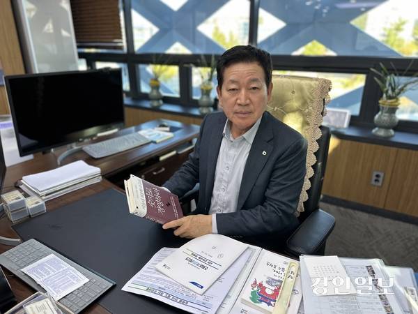 박경식 농협중앙회 이사는 “도시농협 조합장으로서 농촌의 농산물과 가공품을 도시에서 판매하고, 농촌의 이미지를 활용해 도시지역 금융사업을 강화함으로써 도시와 농촌이 상생하며 함께 성장할 수 있는 기반을 만들어 가겠다”고 말했다. 2026.10.22 /목은수기자 wood@kyeongin.com