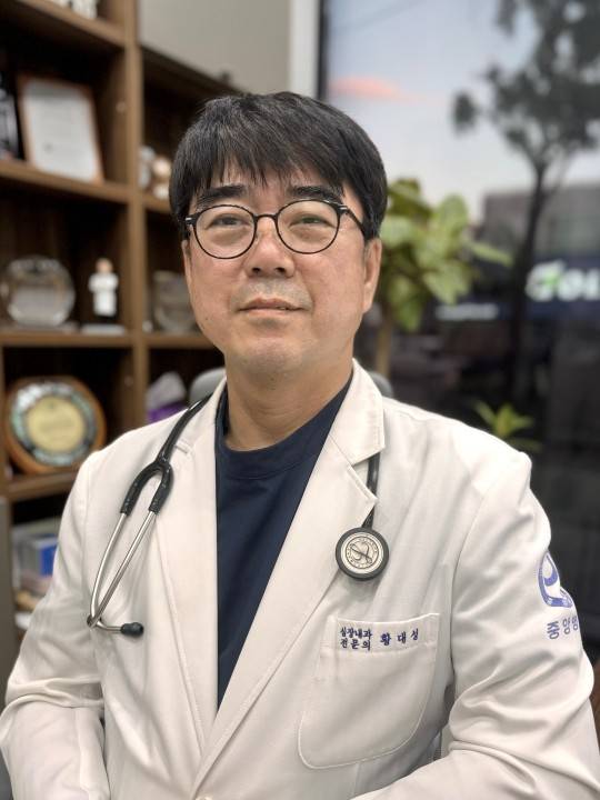 황대성 원장 | 출처: 황대성의가슴편한내과의원