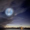 [우주를 보다] 동 틀 무렵의 UFO?..스페이스X 로켓이 하늘에 남긴 작품