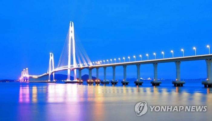 밤바다 밝히는 천사대교