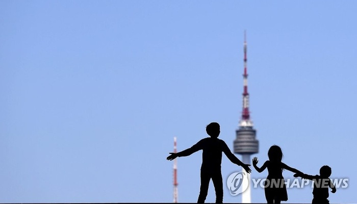 '4월도 푸르구나'