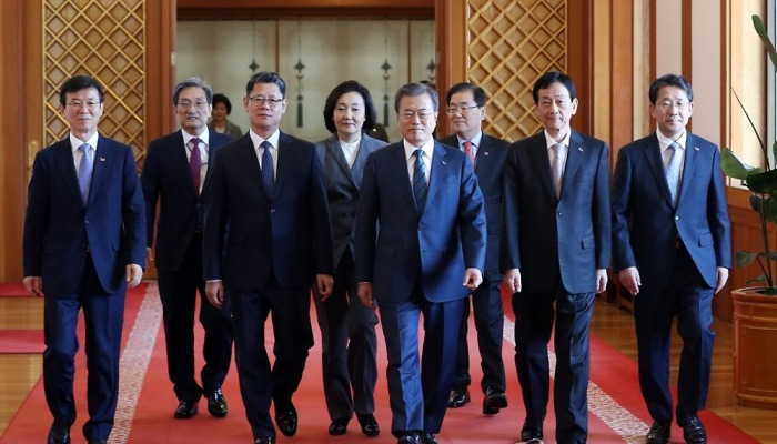 신임 장관들과 문 대통령