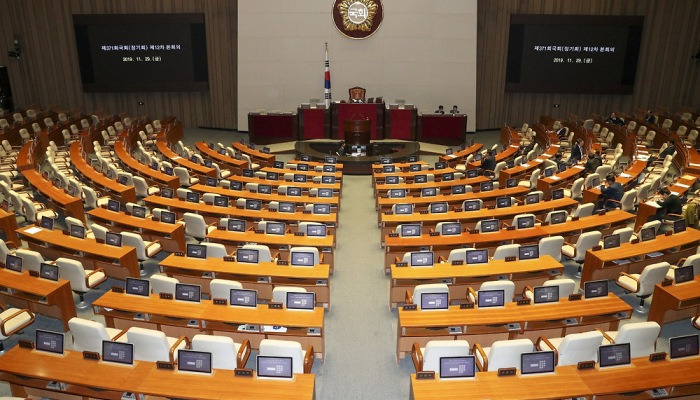 한국당 필리버스터에 국회 올스톱..이해찬 "참을만큼 참았다"