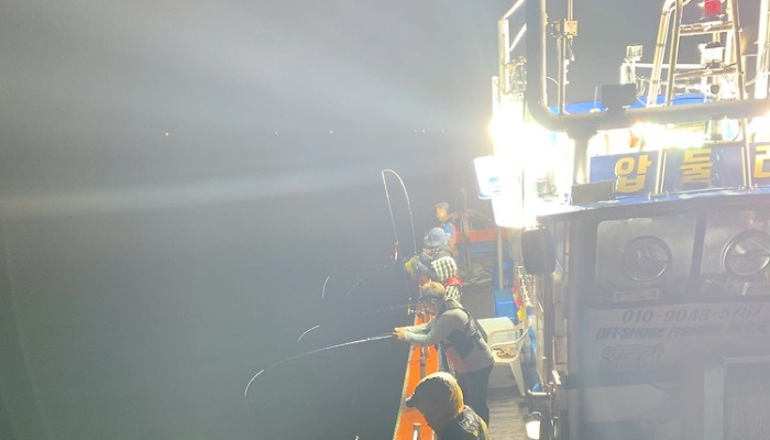 밤낚시의 계절, 6월