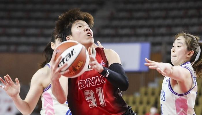 슛하는 BNK 진안