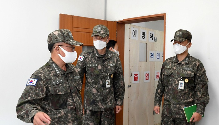 부석종 해군총장, 해군 코로나19 격리구역 점검