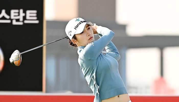 정지유 '부드러운 스윙'[포토]