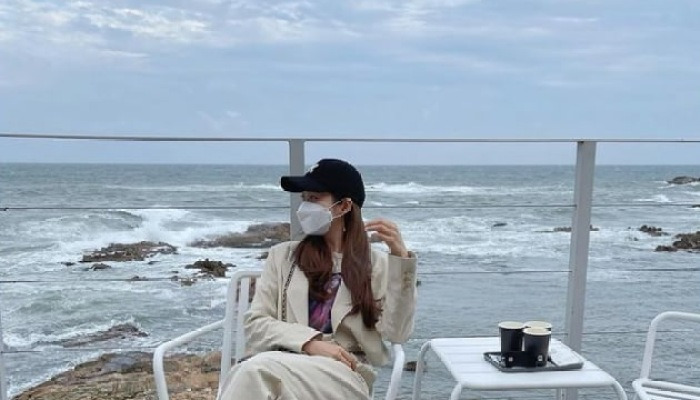 '안성현&hearts;' 성유리, 운동화 신어도 비율 끝판왕..명품백 포인트 [TEN ★]