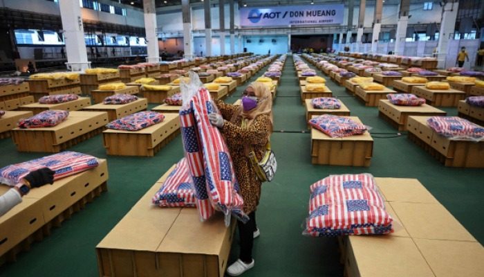 [포토] 태국 골판지 병상 등장