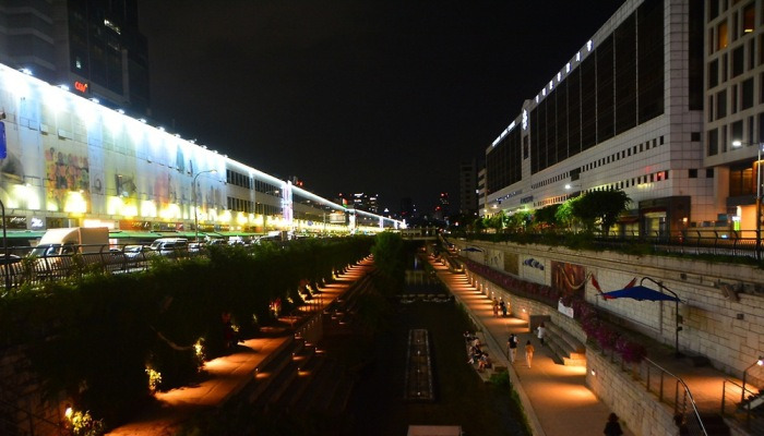 [포토친구] 청계천과 동대문 시장 야경