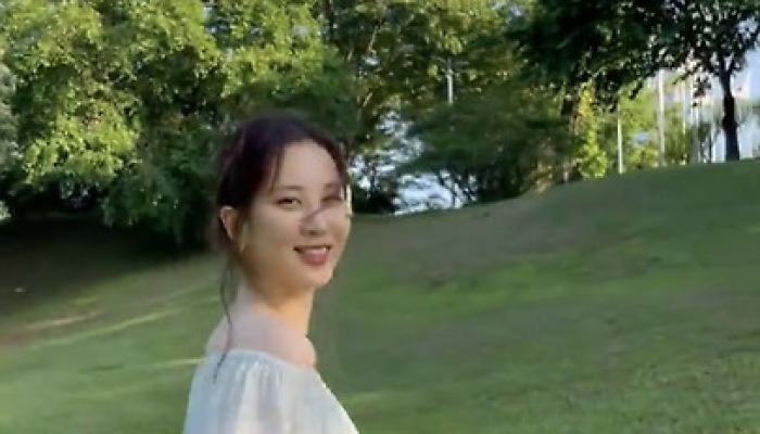 서현, 잔디 위를 뛰어다니는 공주..악마도 울고 갈 상큼美 [스타IN★]