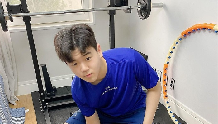 '윤민수子' 윤후, 몸짱프로젝트 돌입한 16살 '청년 포스 물씬'